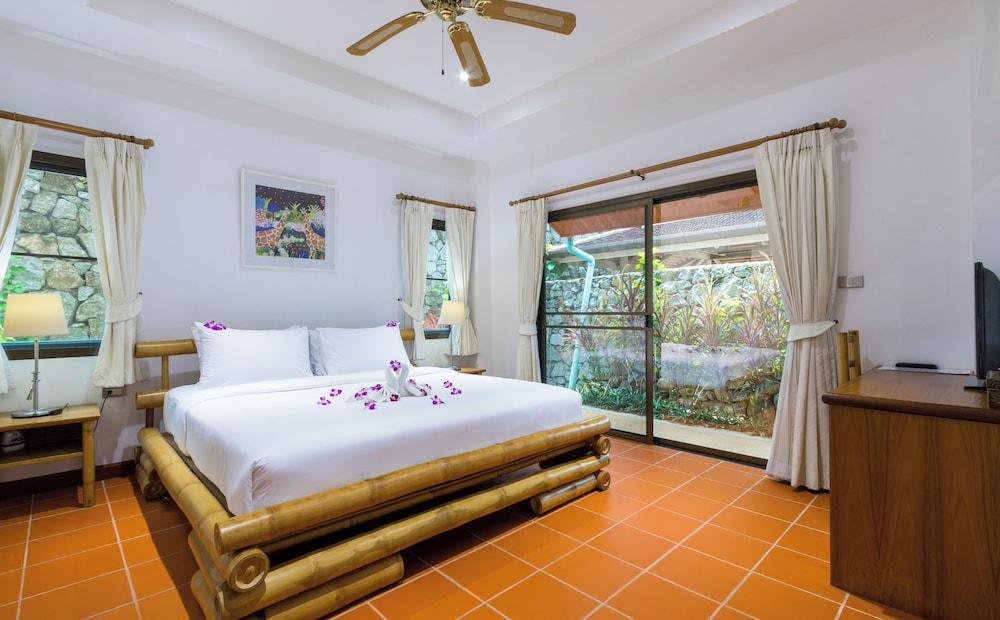 Villa Malee , Sea View Infinity Pool, Staff, Chef - Tap to explore photos