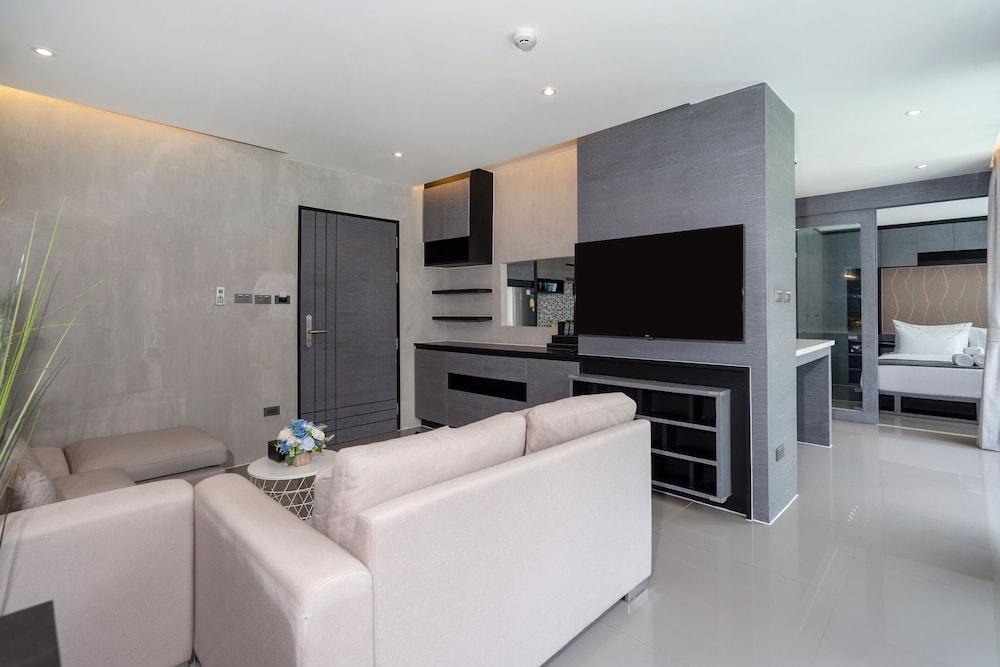 Citygate Kamala Residence P402 - Tap to explore photos