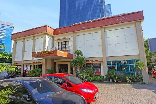 Collection O 91898 Series Hotel Kuningan - Tap to explore photos