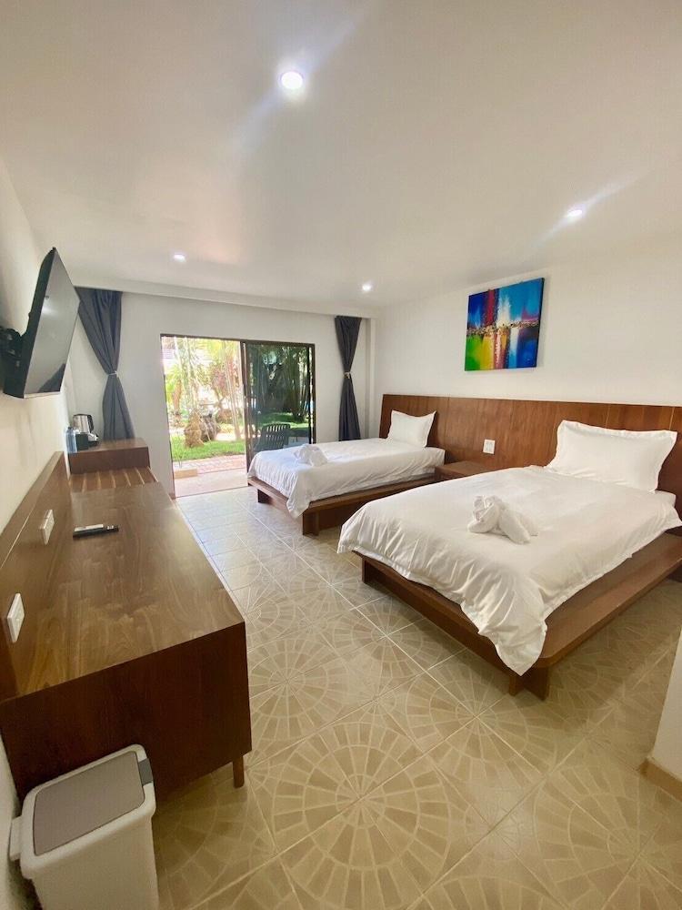 V Beach Resort Room Type - Superior Room, 2 Twin Beds