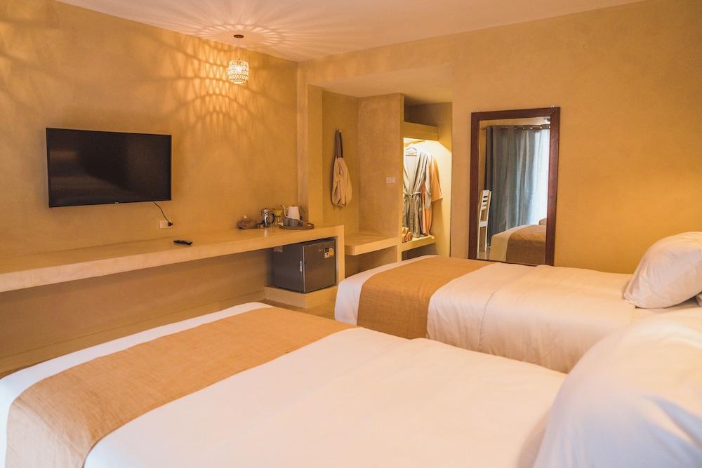 Casa Solana Patong Room Type - Deluxe Room, 2 Twin Beds, Garden View Casa Solana Patong Room Type - Deluxe Room, 2 Twin Beds, Garden View