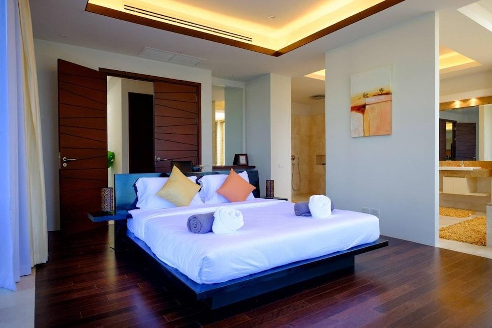 Hilltop Wow 4br Seaview Pool Villa at Naithon Beach - Tap to explore photos