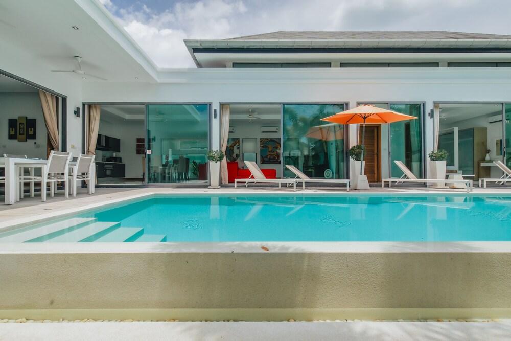Zen Pool Villa in rawai - Tap to explore photos