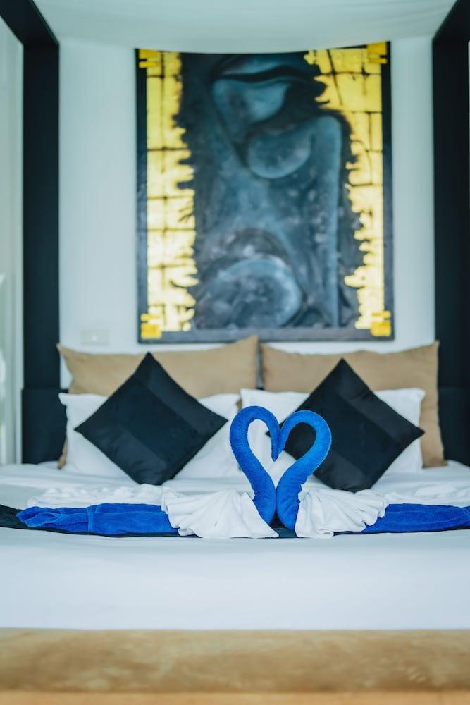 Zen Pool Villa in rawai Room Type - Family Villa