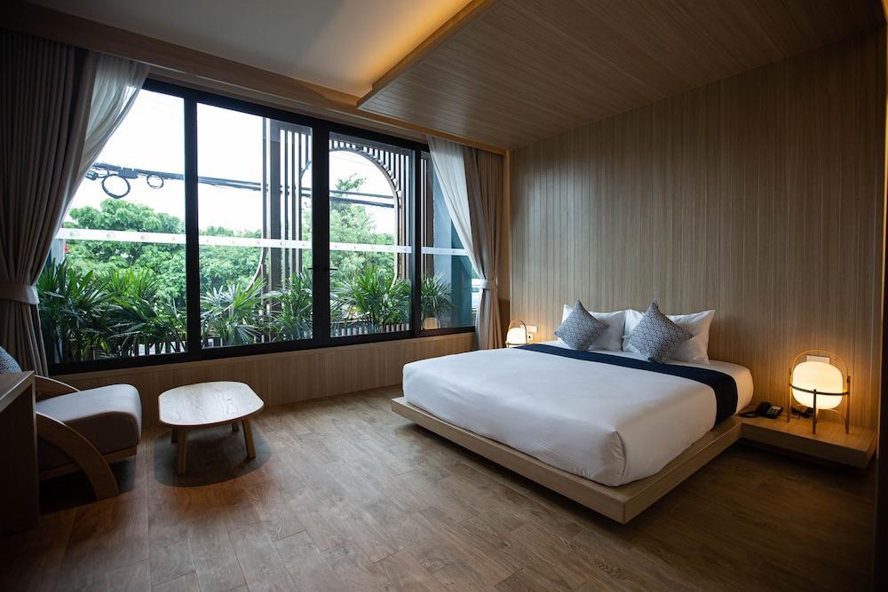 The Arch Phuket Hotel Room Type - Family Double Room