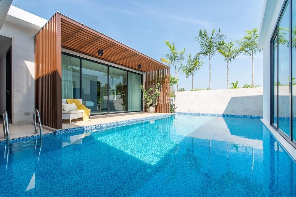 Movenpick Pool Villa's 1FL Room Type - Deluxe Villa