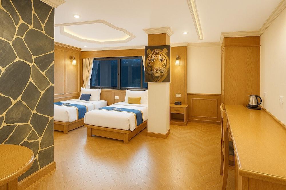 Tiger Complex Hotel Room Type - Superior Room