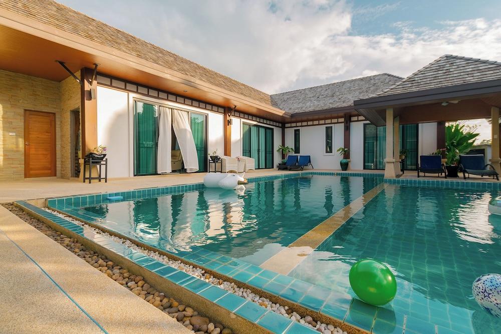 Rawayana Villas Room Type - Five-Bedroom Pool Villa - West