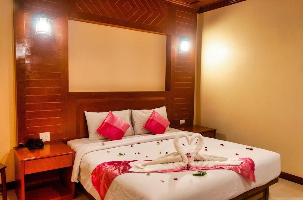 DIVA PATONG HOTEL Room Type - Standard Double Room