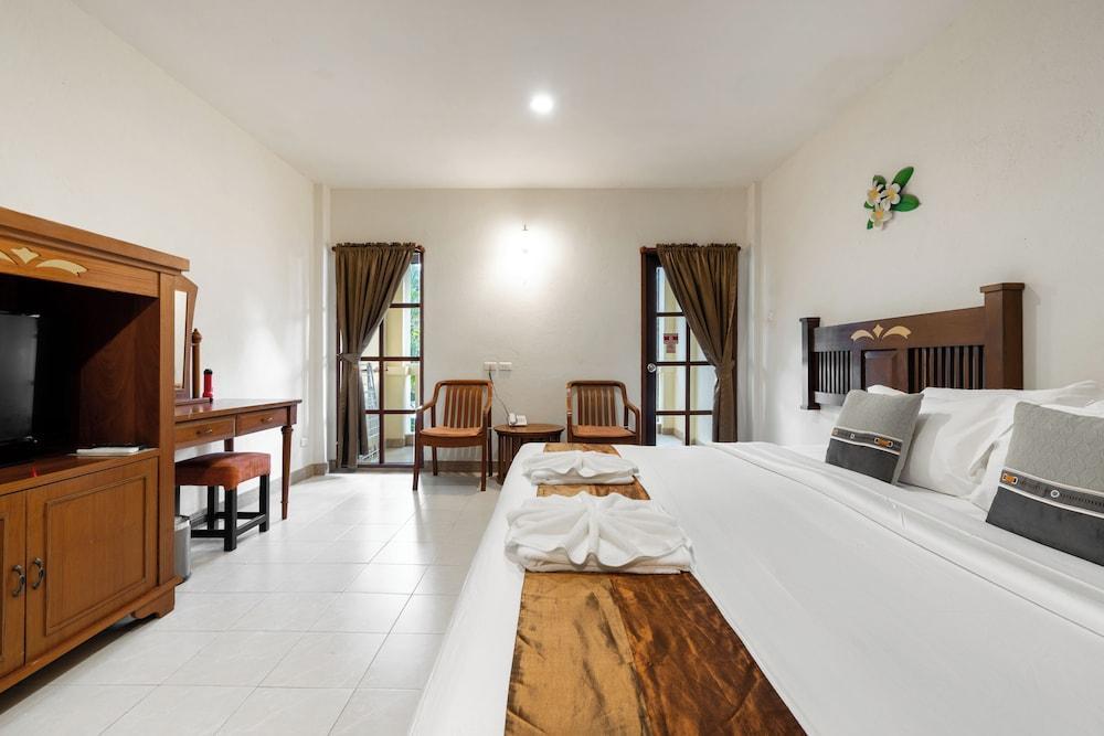 Phuket Leelavadee Hua Ting Resort Room Type - Superior Double or Twin Room, Garden View