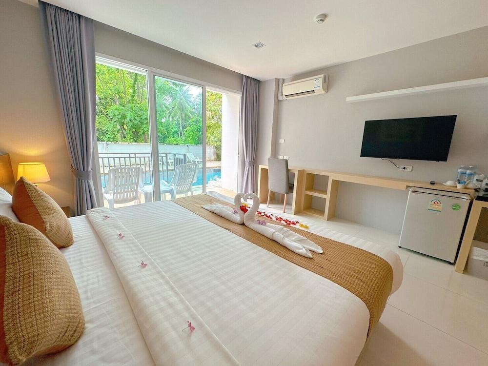 Ahad Suite Aonang Room Type - Deluxe Double Room, Pool Access Ahad Suite Aonang Room Type - Deluxe Double Room, Pool Access