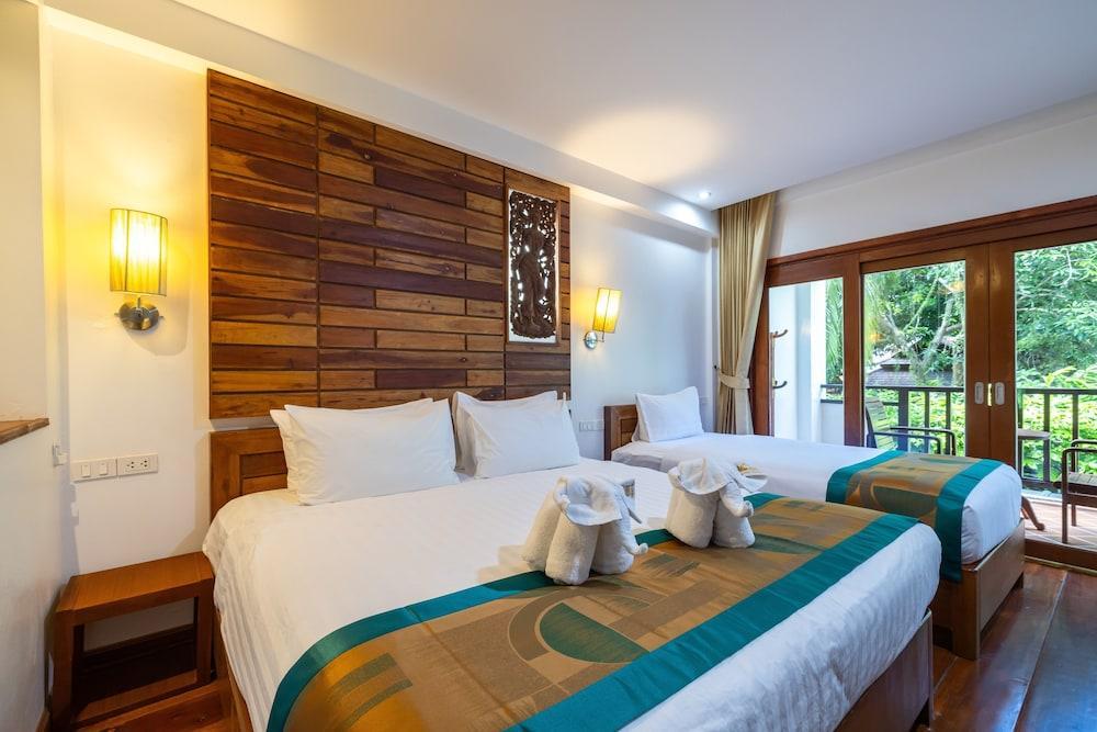 Meet Holiday Hotel Room Type - Luxury Triple Room