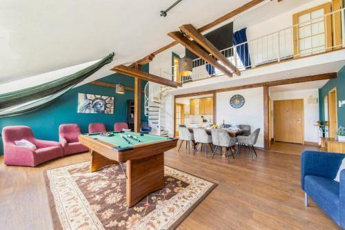 Stylish Central Duplex by Wagnerstays Room Type - Deluxe Suite Stylish Central Duplex by Wagnerstays Room Type - Deluxe Suite