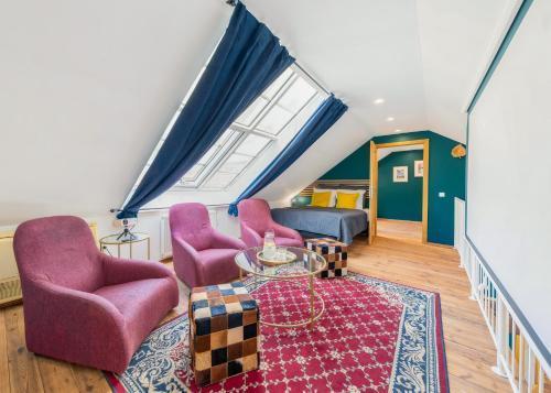 Stylish Central Duplex by Wagnerstays