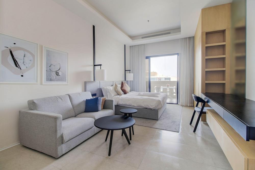 Luxe Getaways Palm Jumeirah Room Type - STUDIO APARTMENT (RAN 802M)