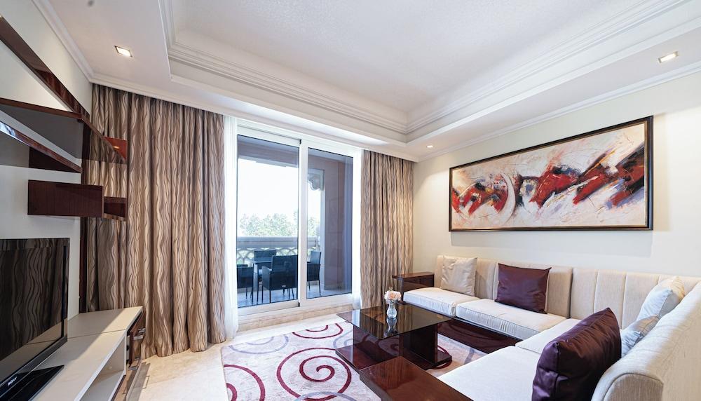Grandeur Living 2BR plus Maid with Beach Access - Tap to explore photos