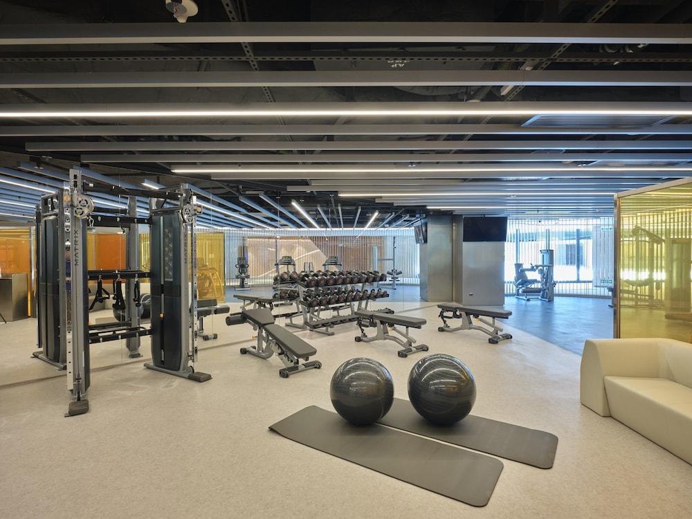 Vignette Collection WM HOTEL HONG KONG, an IHG hotel