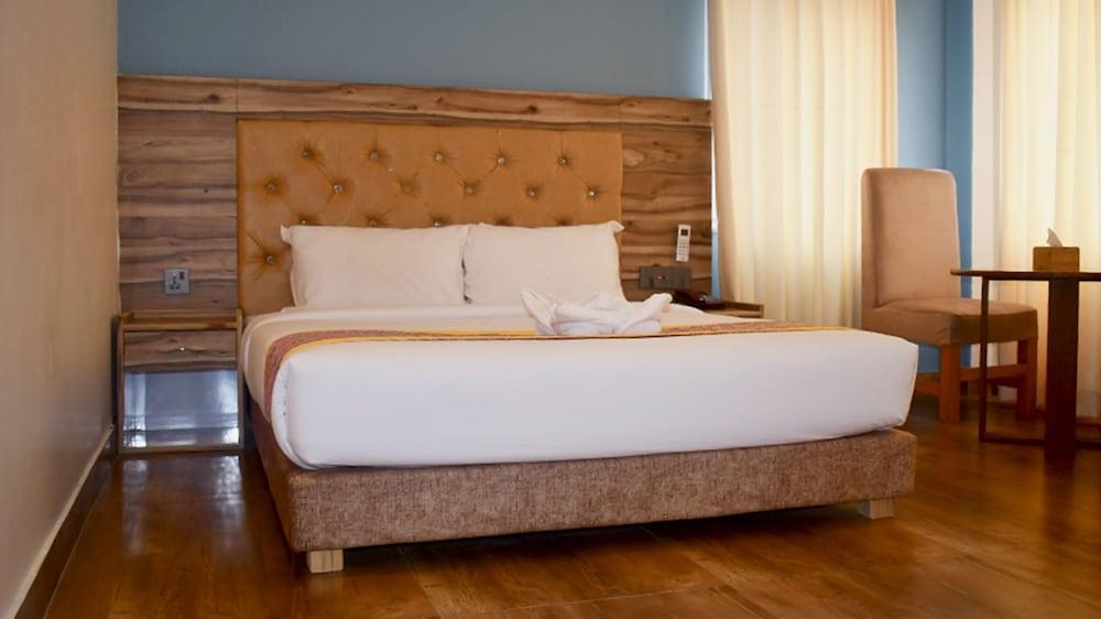 Hotel Pauwa Pokhara Room Type - Deluxe Double Room
