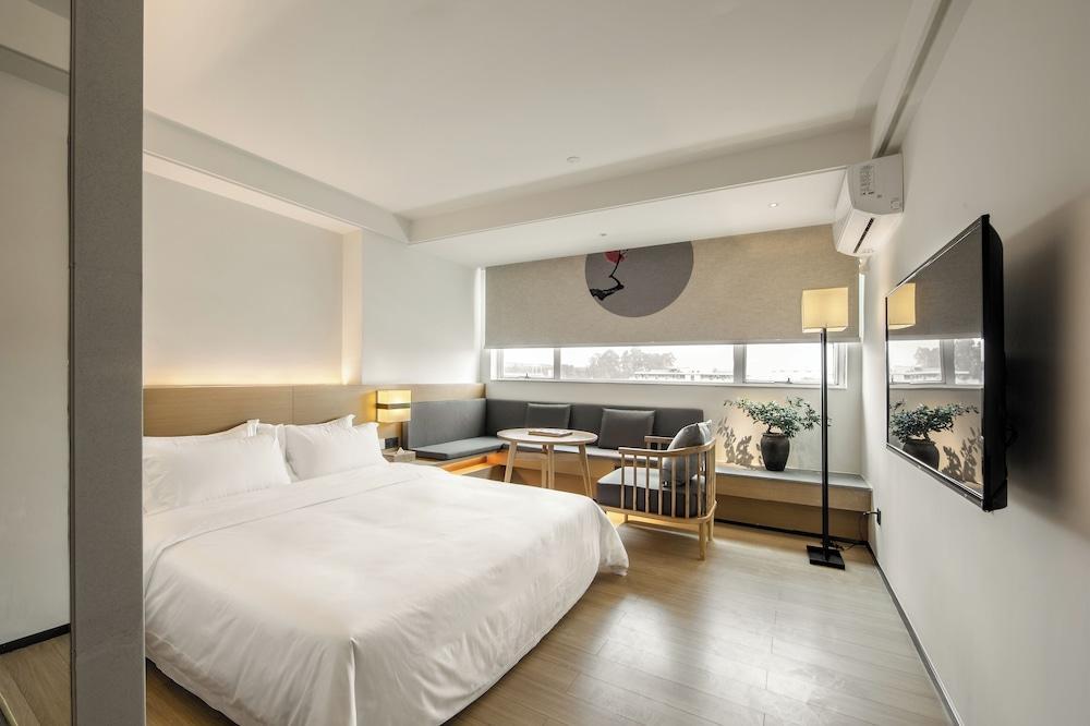 Shuge Art Hotel