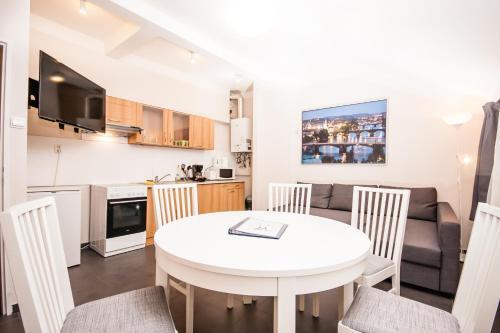 Fashion Loft Room Type - Five-Bedroom Apartment