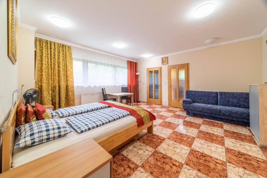 Apartmán blizko centra Prahy - Tap to explore photos