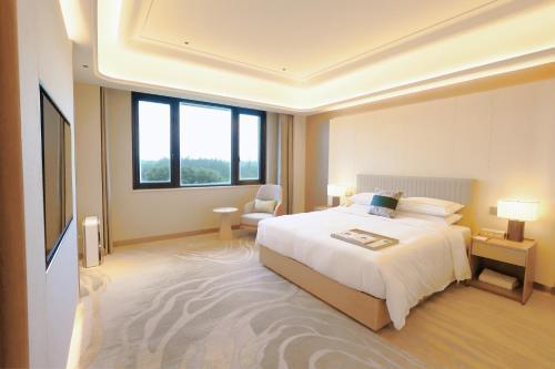 Shanghai Dongjiao State Guest Hotel Room Type - Superior Business Suite-VIP Building Shanghai Dongjiao State Guest Hotel Room Type - Superior Business Suite-VIP Building