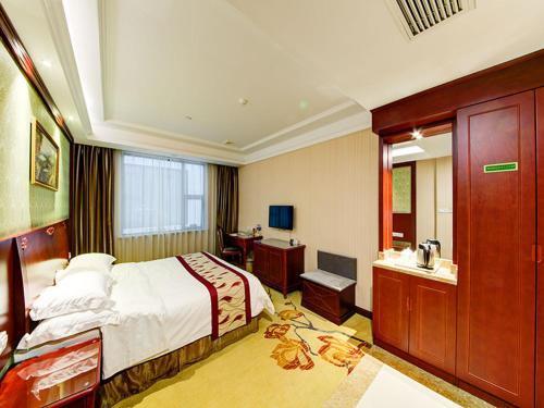 Vienna Hotel Shanghai Hongqiao Hub Jiading New City