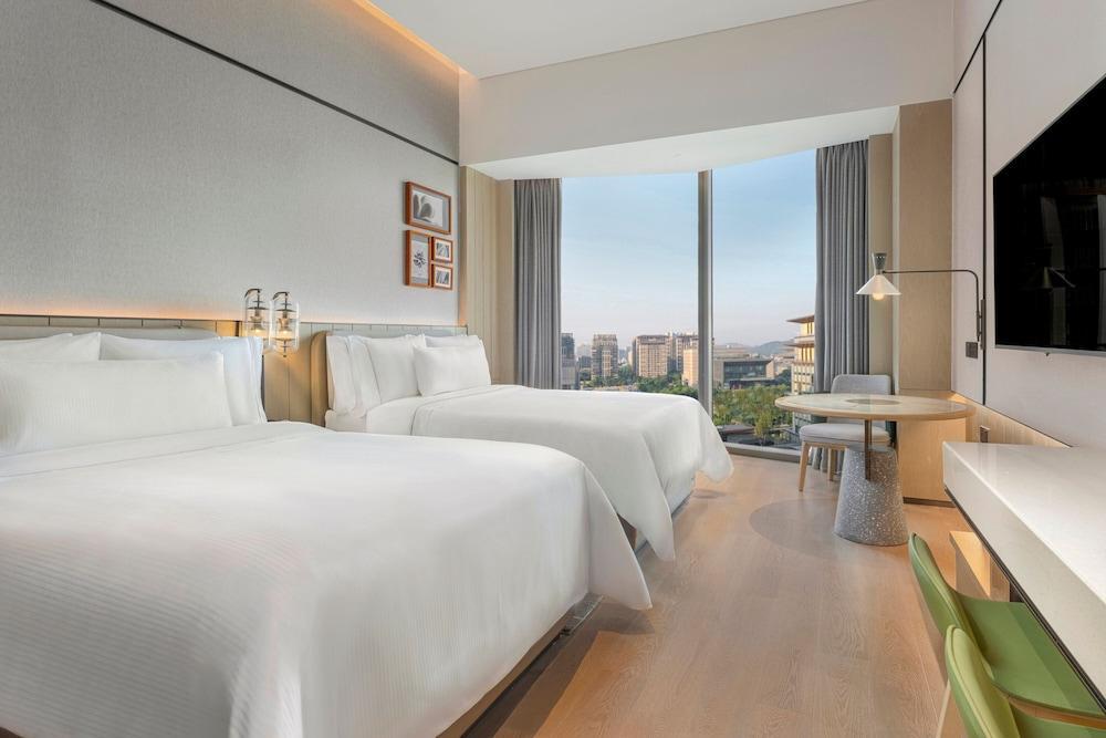 Element Guangzhou Baiyun Room Type - Room, 2 Double Beds, Garden View Element Guangzhou Baiyun Room Type - Room, 2 Double Beds, Garden View