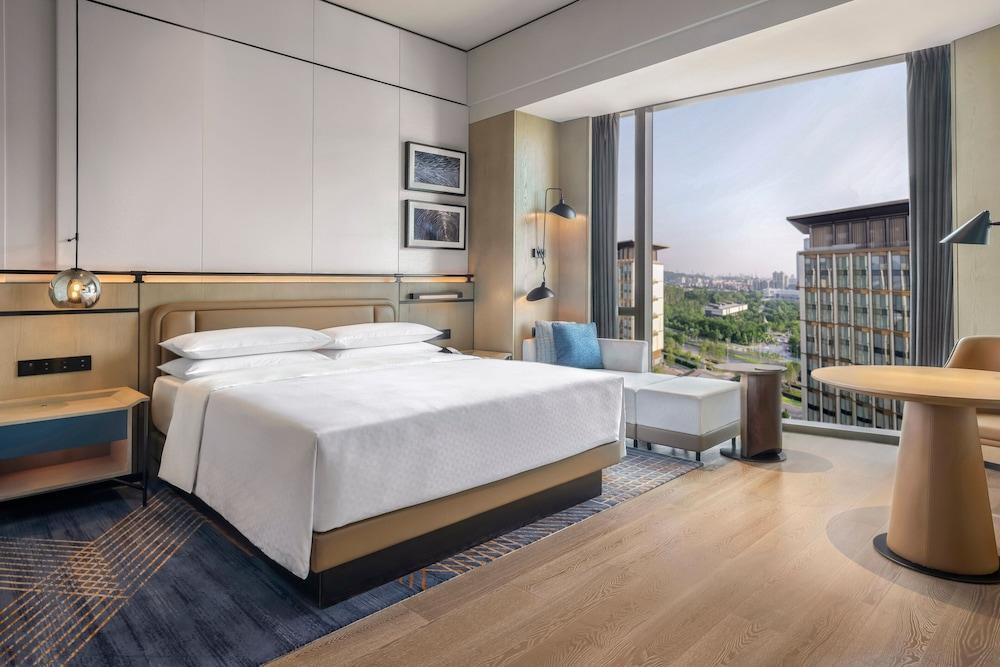Four Points By Sheraton Guangzhou, Baiyun Room Type - Studio Suite, 1 King Bed