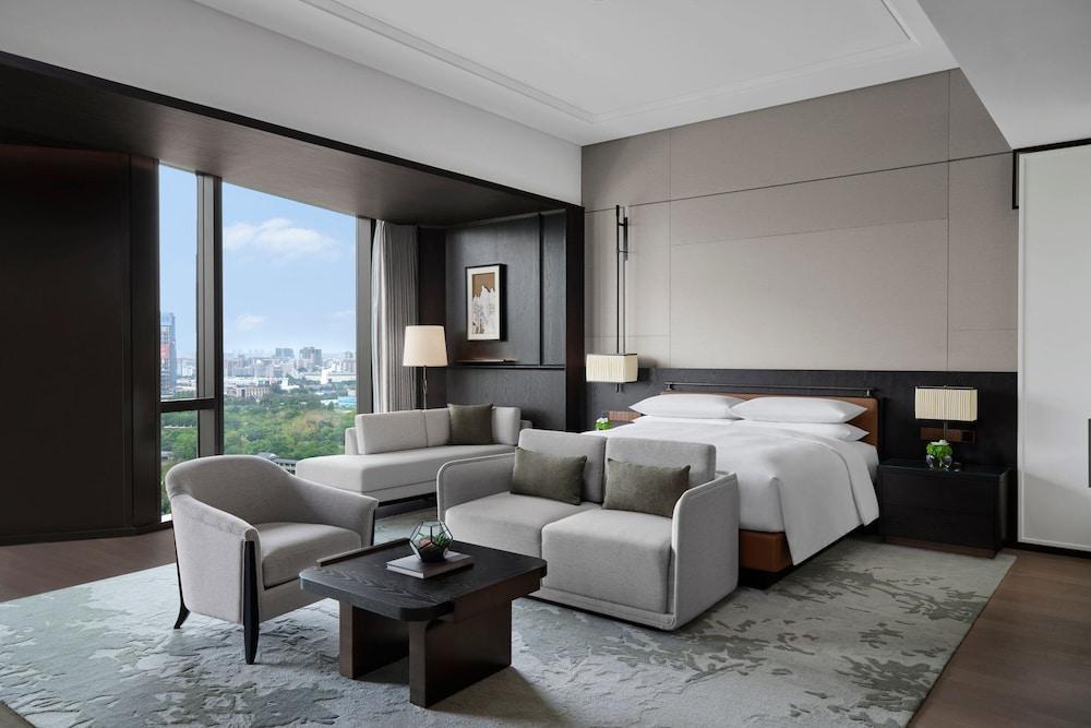 Guangzhou Marriott Hotel Baiyun Room Type - Ambassador Suite