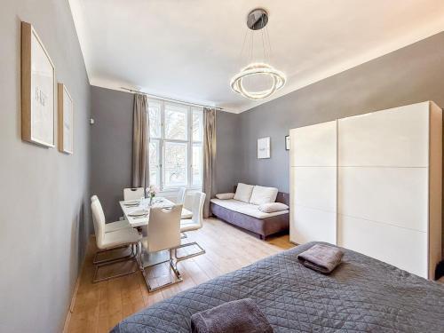 Josefov Riverside Apartment