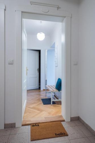 Beautiful Mala Strana Studio by easyBNB - Tap to explore photos