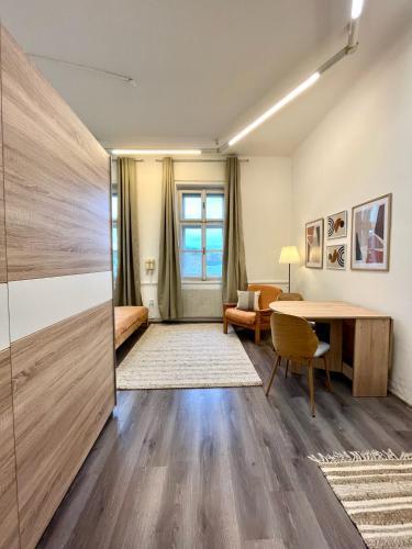 1 bedroom studio close to Palmovka - Tap to explore photos