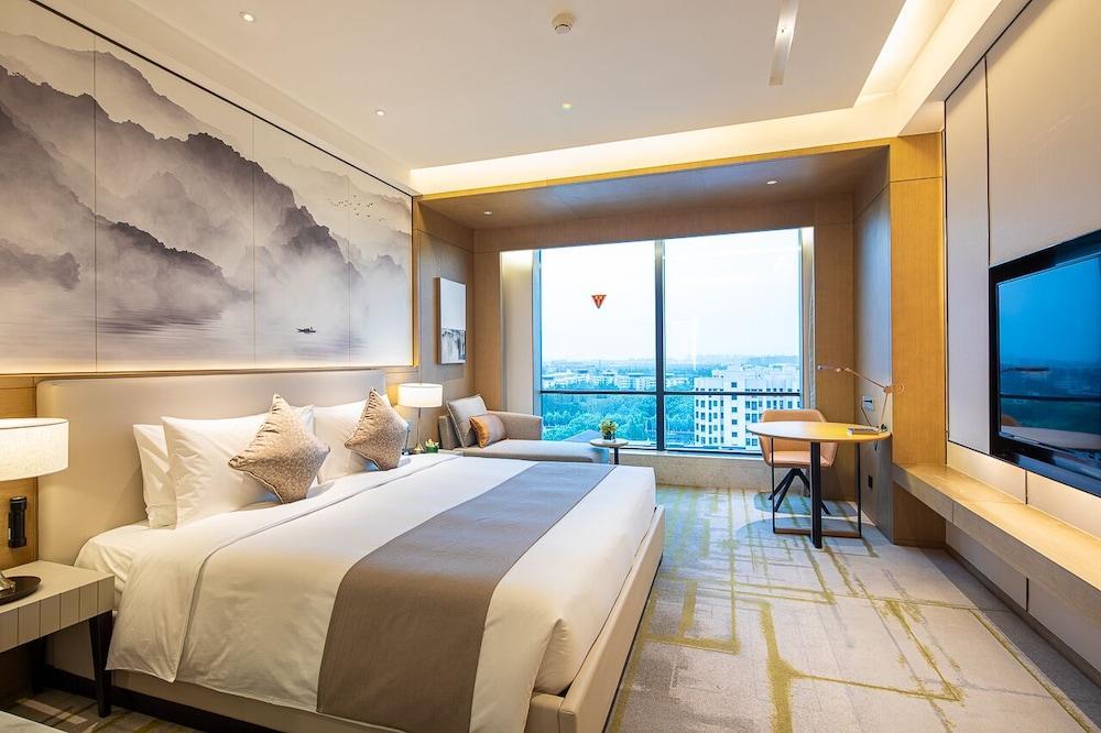 Metropark Hotel Hongqiao Shanghai Room Type - Executive Room, 1 King Bed