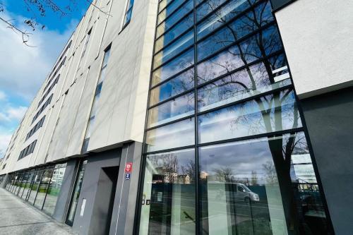 Apartment Holesovice, garden, garage