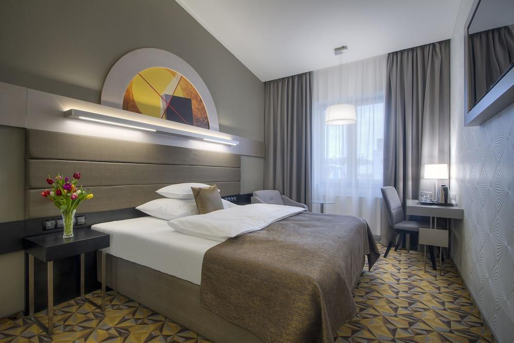 Hotel Essence Room Type - Standard Double Room