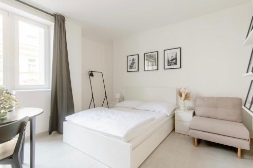 Cozy & New Studio Apartment PEACE SQ. Room Type - Suite with City View