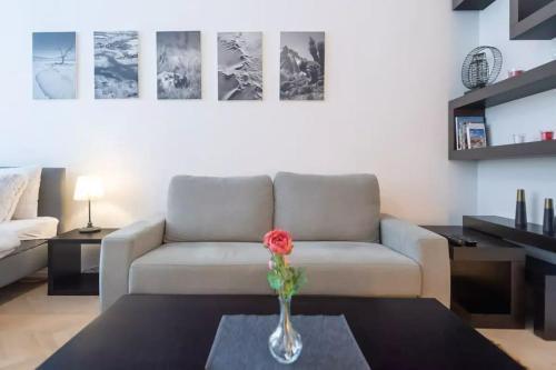 Old Town Square Luxury Apartment - Tap to explore photos