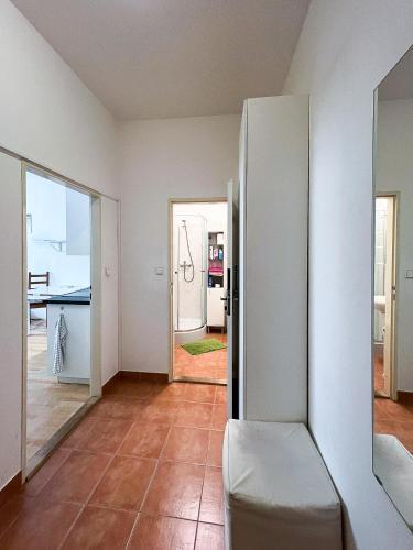 Nice apartment by the center - Tap to explore photos