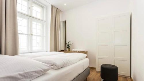 Luxury Apartment on Wenceslas Square - Tap to explore photos