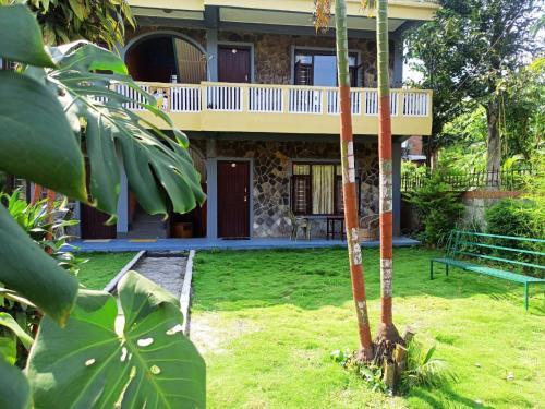 Bodhidham Yoga retreat Ashram - Tap to explore photos