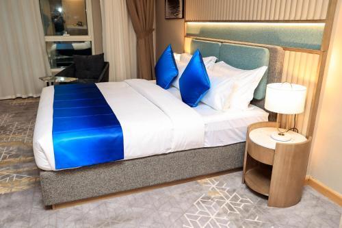Best Western Premier M Four Hotel - Tap to explore photos
