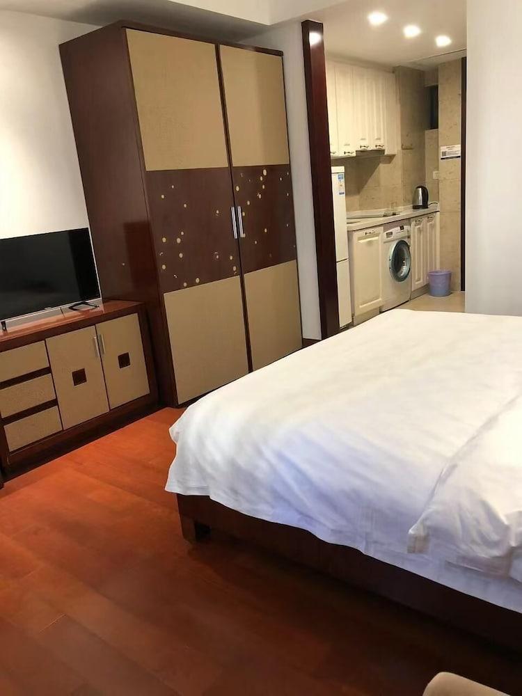 Jing'an Ziyuan Apartment Room Type - Studio