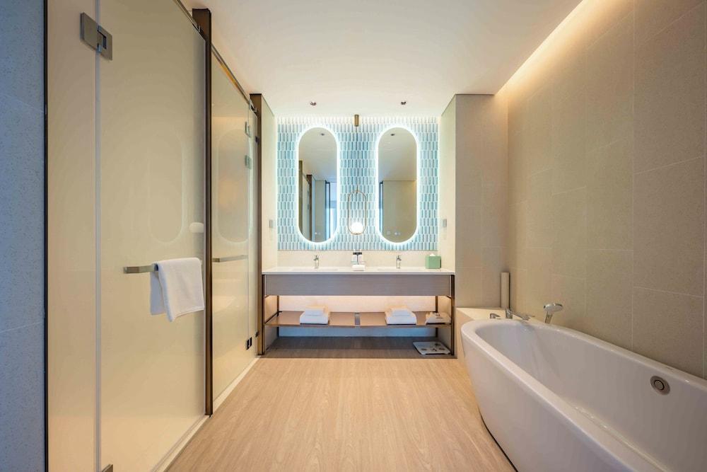 EVEN Hotel Shanghai Expo by IHG Room Type - Suite, 2 Twin Beds