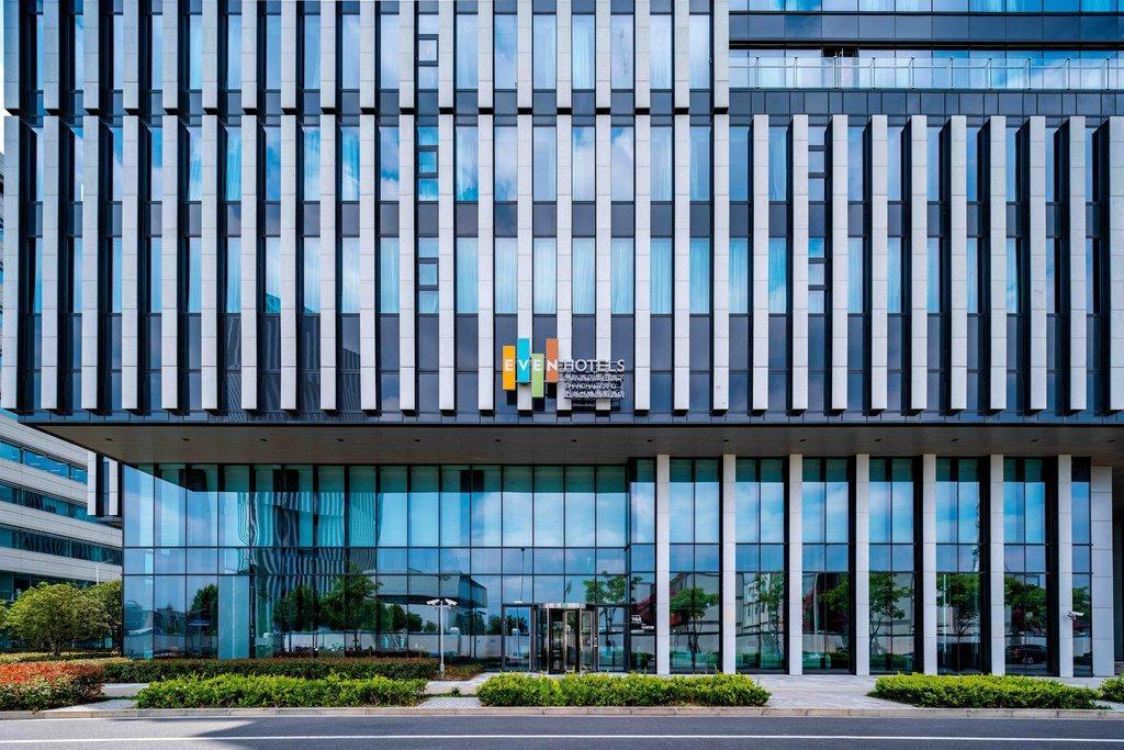 EVEN Hotel Shanghai Expo by IHG - Tap to explore photos