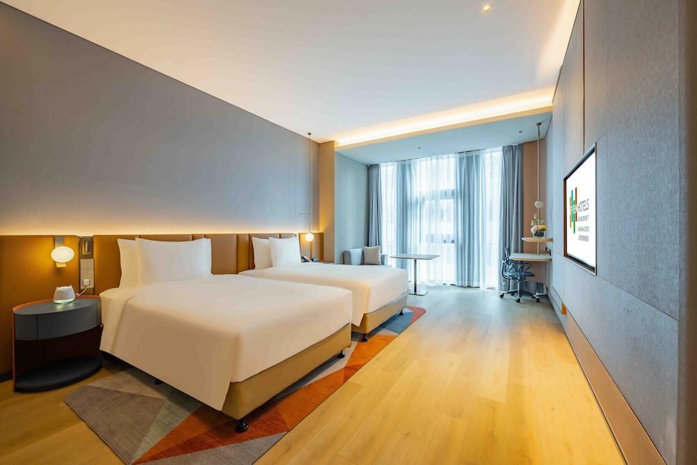 EVEN Hotel Shanghai Expo by IHG - Tap to explore photos