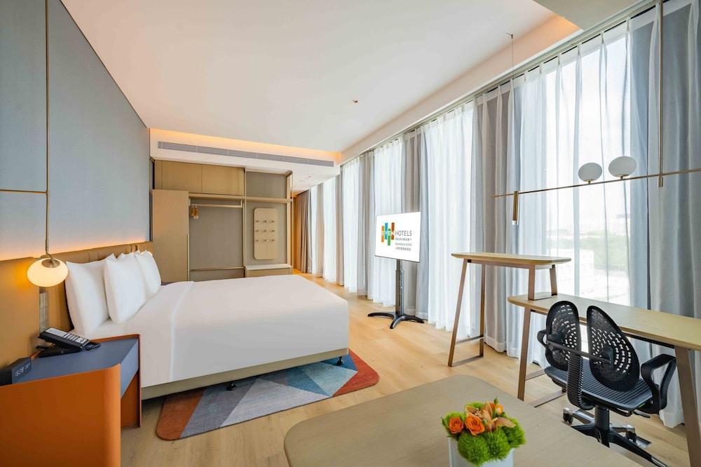 EVEN Hotel Shanghai Expo by IHG - Tap to explore photos