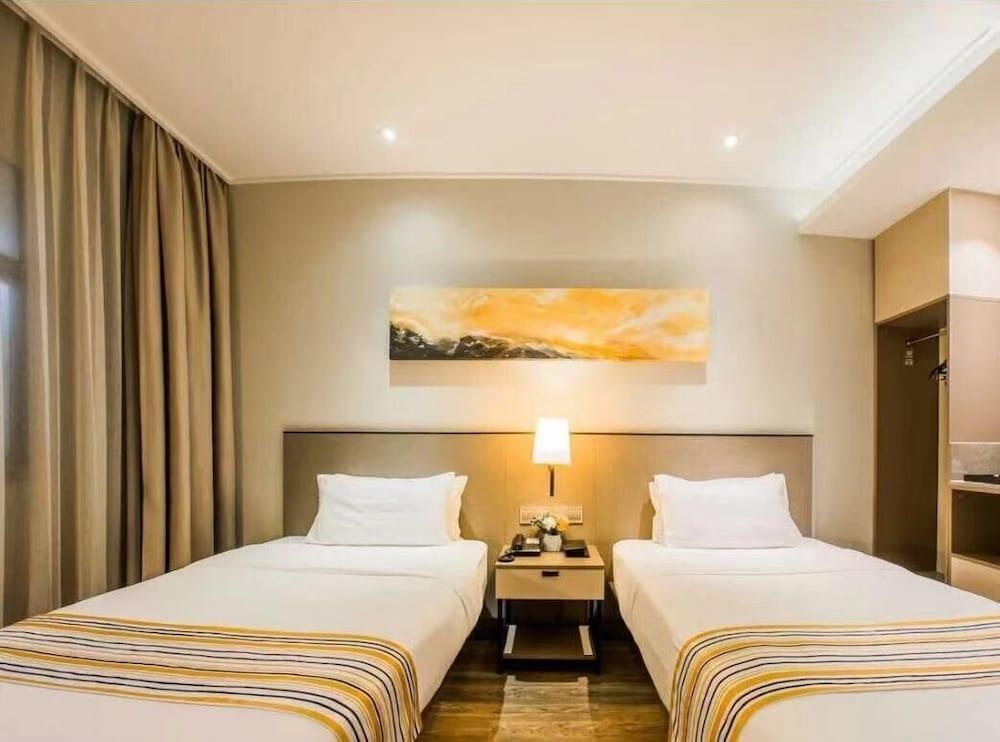 Home Inns Collection Hotel Room Type - Business Twin Room