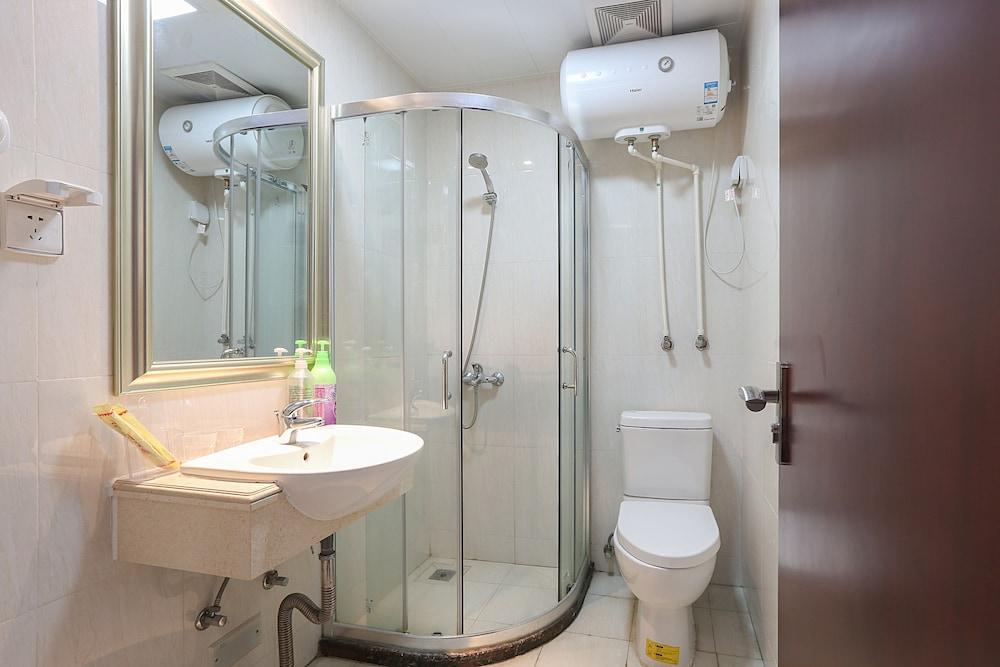 Guangzhou Yuting Apartment - Tap to explore photos