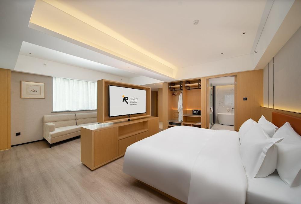 Guangzhou Baiyun Airport Rezen Select Hotel - Tap to explore photos